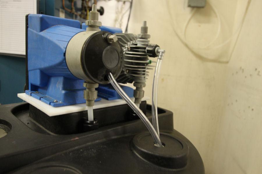 AromaMist Two Styles of Aroma Pumps on One Tank